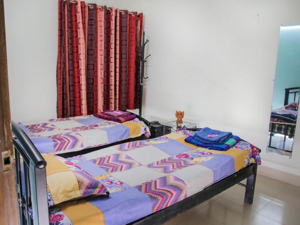 Golpata Bed&Breakfast Dhaka Esterno foto